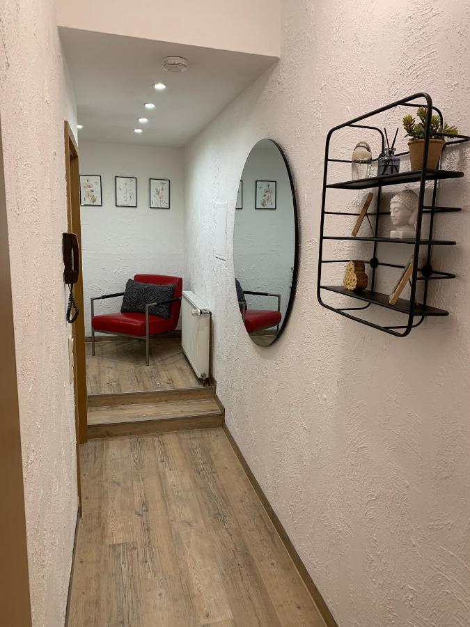 Ferienwohnung Janus Altstadt-Hameln Haus 1 Inklusive Parkplatz Mit Und Ohne Balkon Hamelin Exterior photo